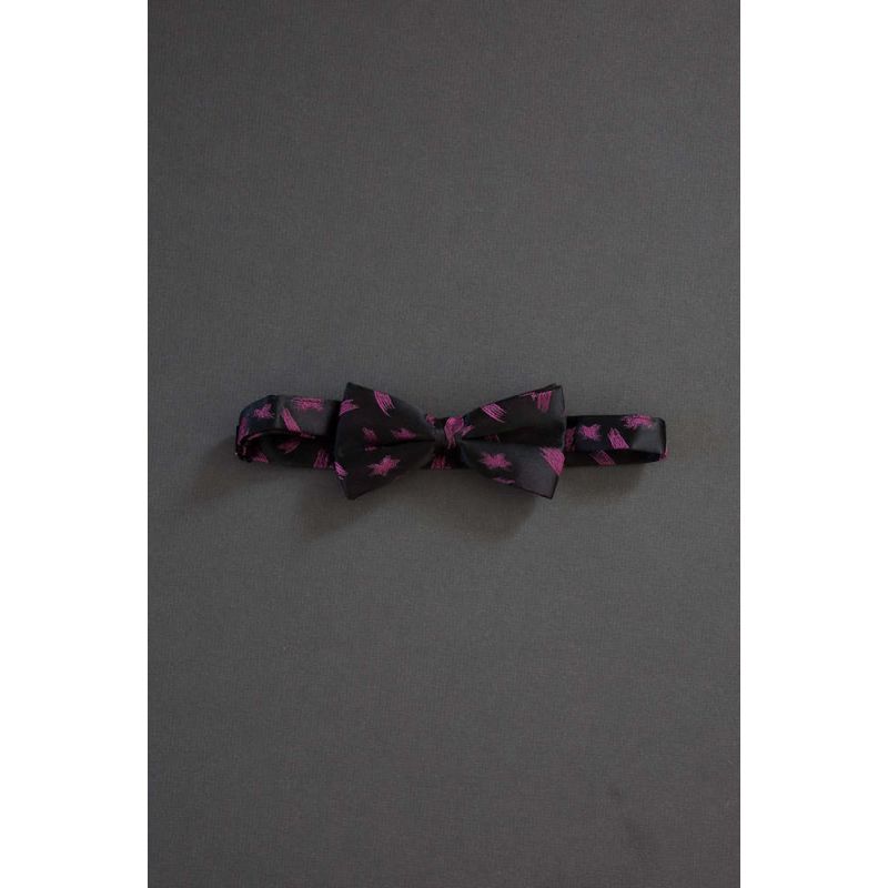 Touch Of Pink - Pre-Tied Adjustable Bowtie
