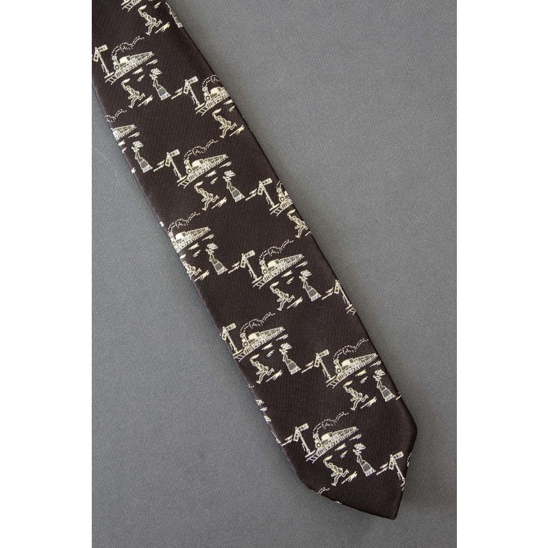 Man & Woman At Train Stop - 70s Vintage Tie