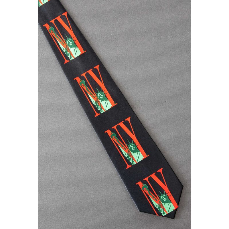 NY & Statue of Liberty - Iconic Landmark Necktie