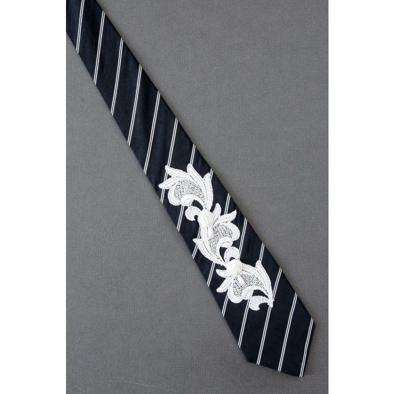 White Roses & Drop Pearls - Black Stripe Tie