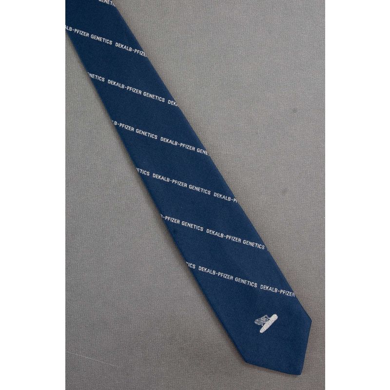 Dekalb-Pfizer Genetics - 1980's Vintage Necktie