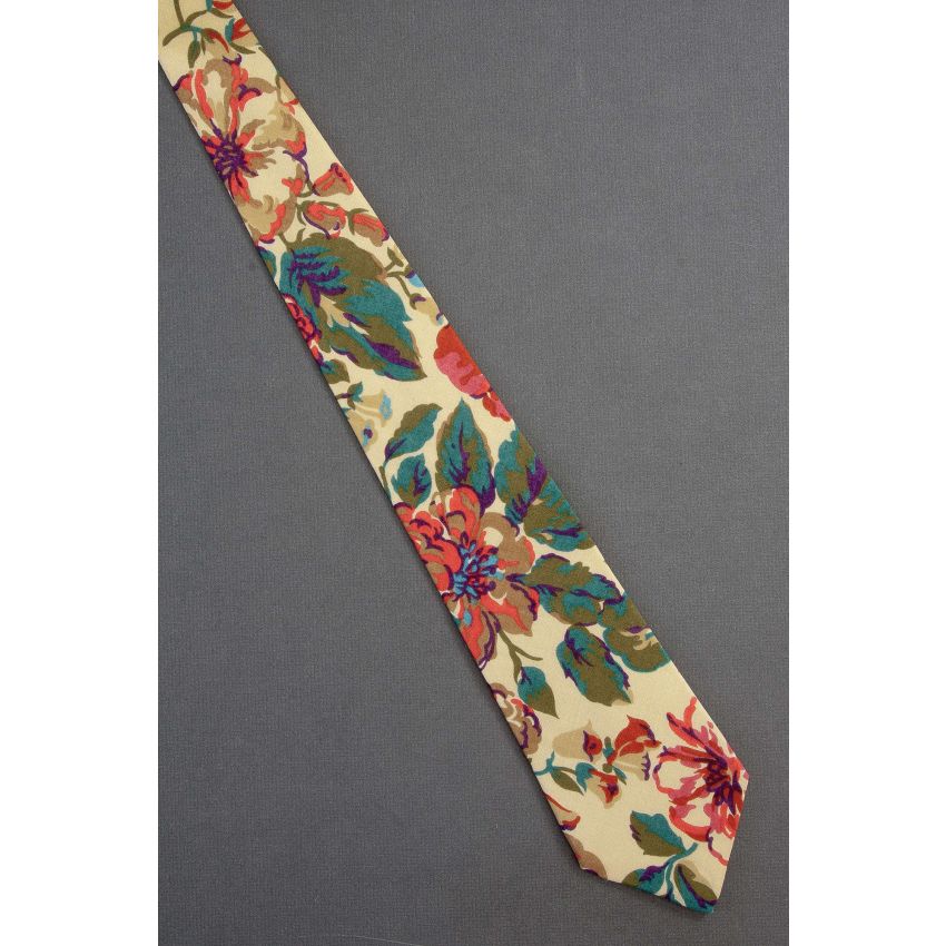 Flowers Amid Leaves - Beige Wool Necktie