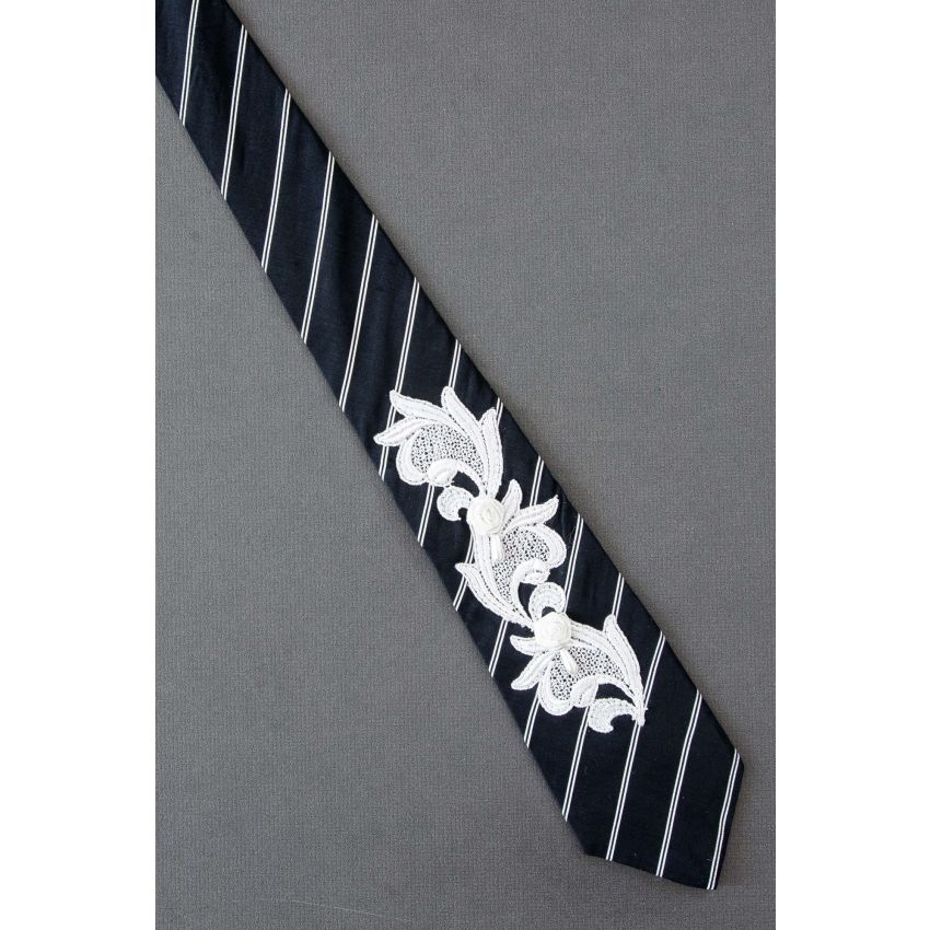 White Roses & Drop Pearls - Black Stripe Tie