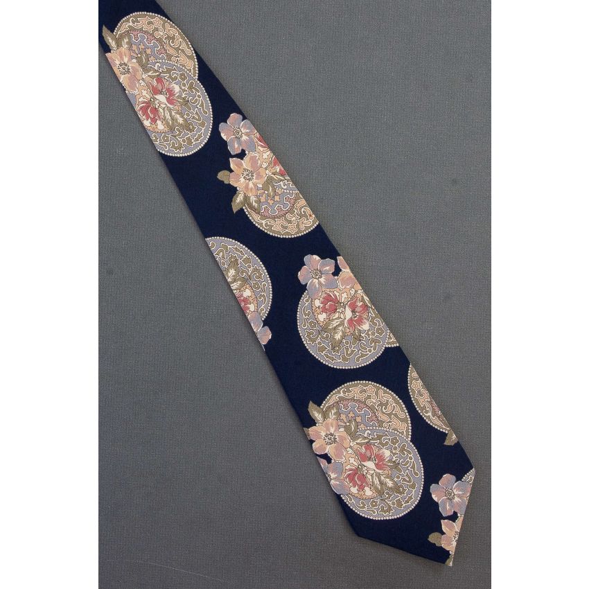 Plates Covered by Flowers - Bill Blass Tie