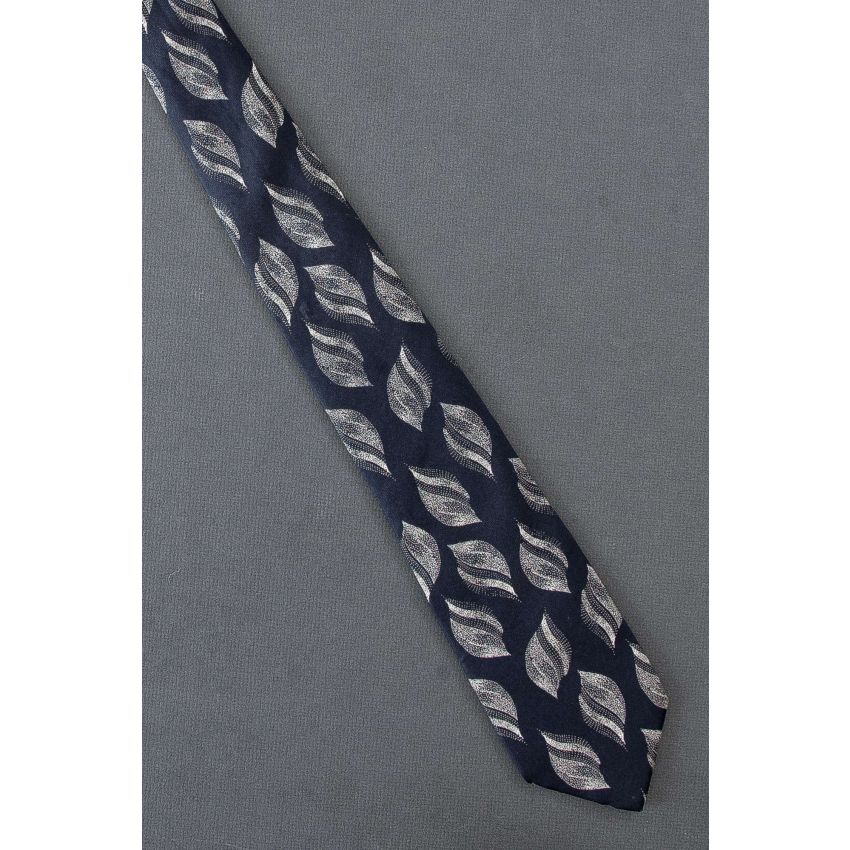 Plot Graph of Seashells - Givenchy Silk Necktie