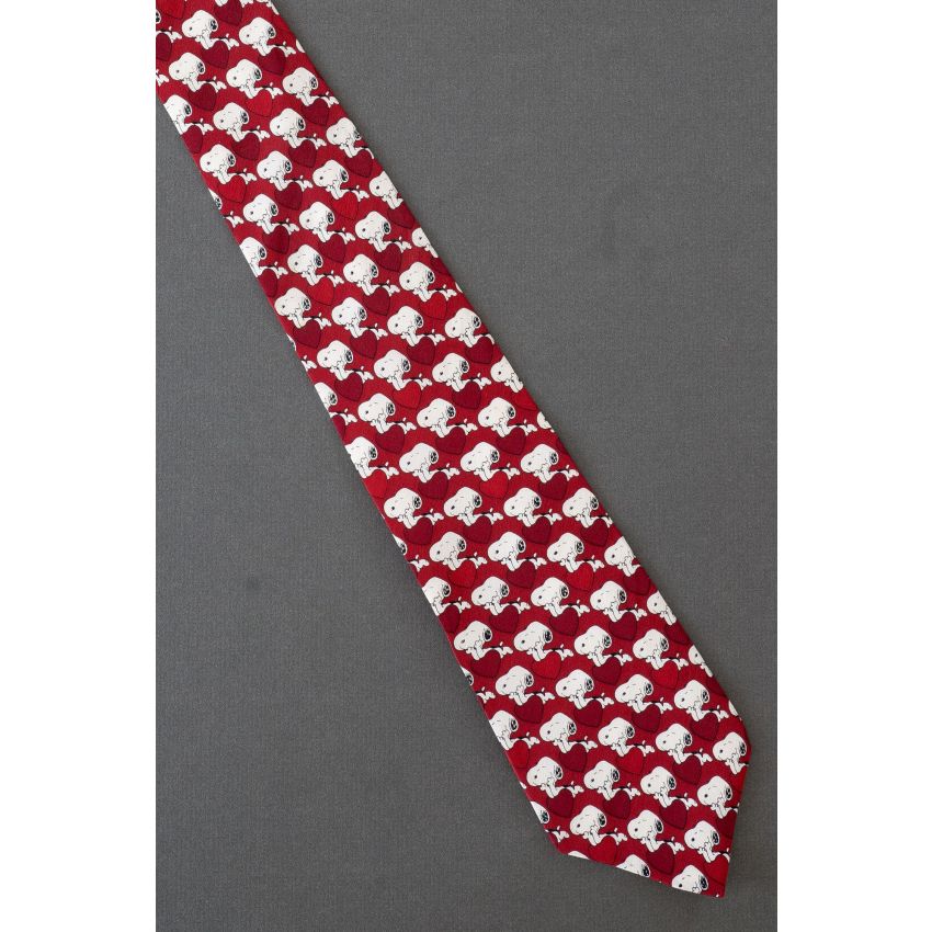 Love Drives Me Crazy - Snoopy on Heart Necktie